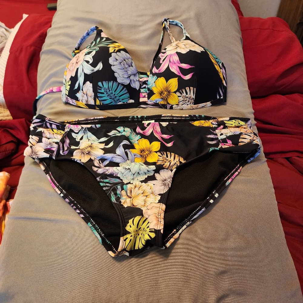 Women's 2 Peice Bathing Suit